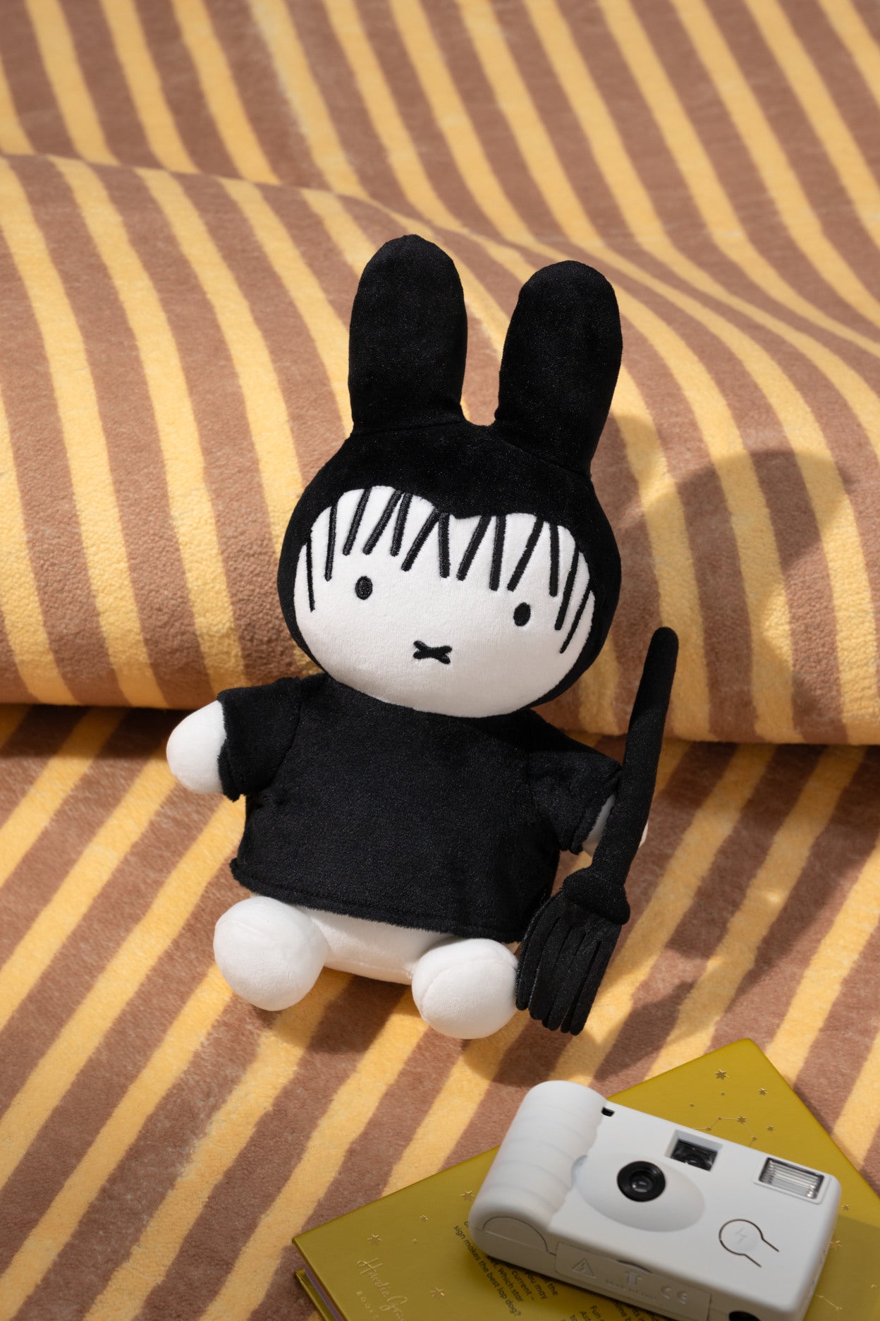 Smoko Miffy Witch Midi Mochi Plush